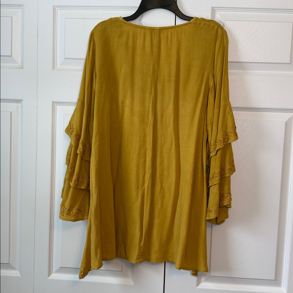 Boho Ruffle Sleeve Tunic NWT - Picture 9 of 9